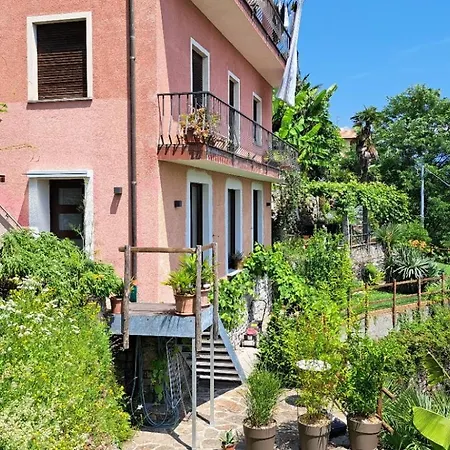 Casa Azzurro Atelier Apartment